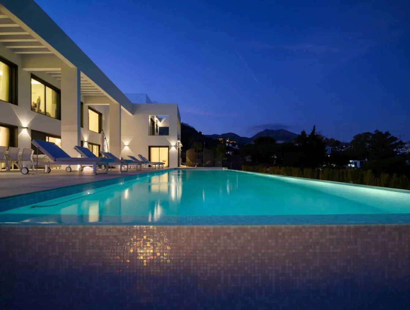 2cbaca94823030e2c9534913397c15f3cc241ed2_11zon