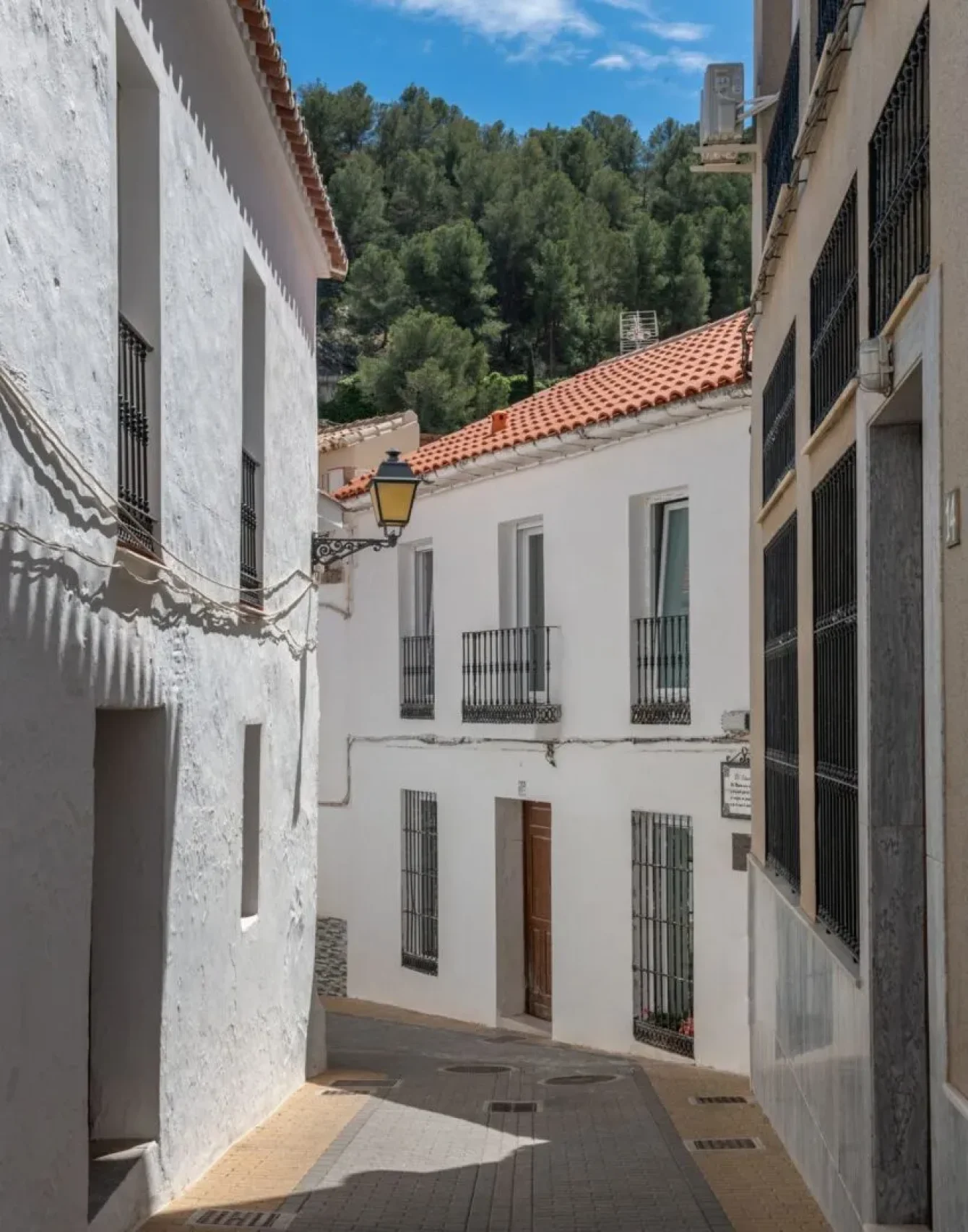 6931d7bfd0845e1acaf5a04e4e0ce0a8faf94181_11zon